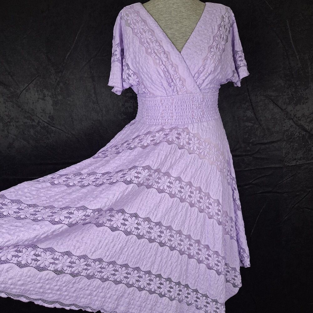Rabbit Rabbit Rabbit Size 6 Lilac Lace Ruched Handkerchief Hem V Neck Fairycore - Picture 6 of 12